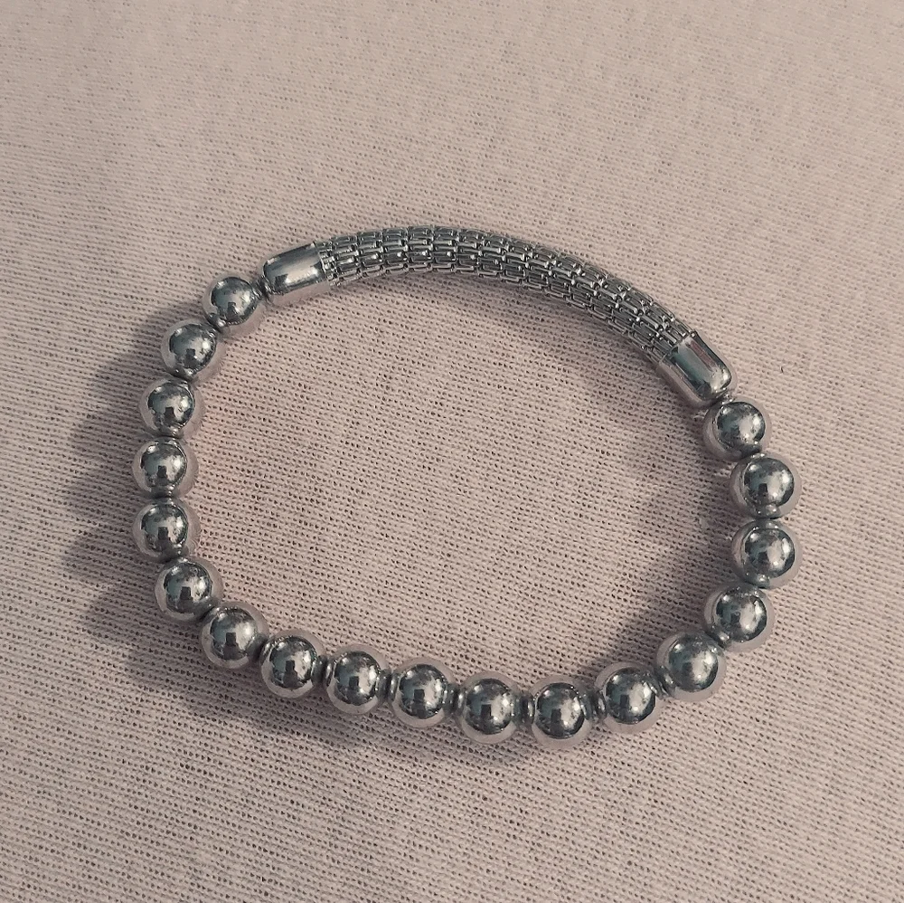 Stackable bracelets - Picture 4 of 5